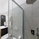 Apartament Vaccaro 23 And Sea - 50m Dal Mare & A Pochi Minuti A Piedi Dal Centro Bari