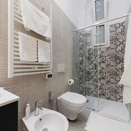 Apartamento Vaccaro 23 And Sea - 50m Dal Mare & A Pochi Minuti A Piedi Dal Centro